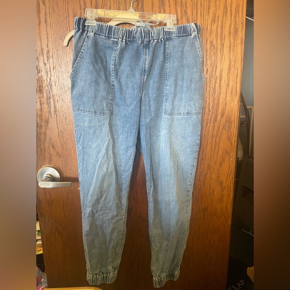 Laurie Felt Daisy Denim Jogger Pants- Indigo Washes - Picture 3 of 11